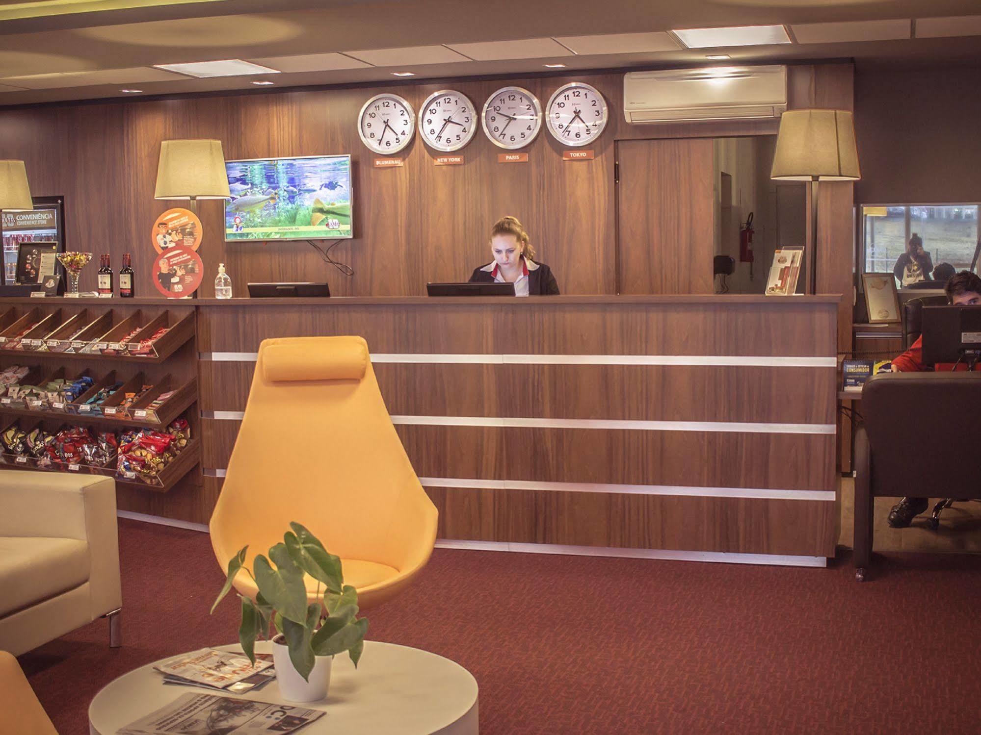 Hotel 10 多拉杜斯 外观 照片